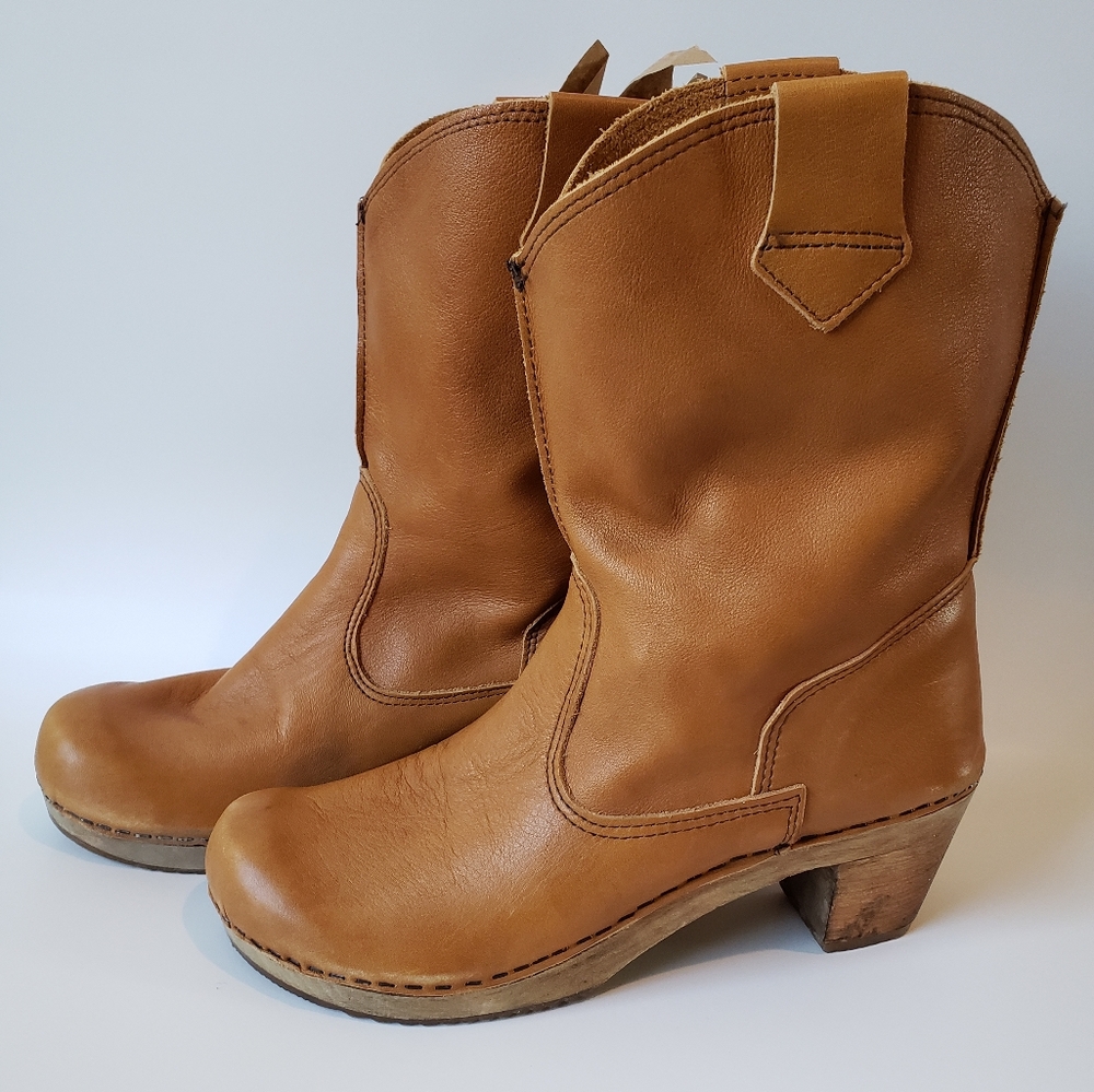 Sanita boots